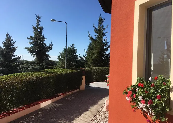V Zalesi Pensionat 3*